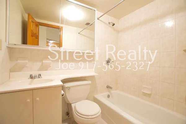Rented by Street Realty Brokerage LLC | media 7