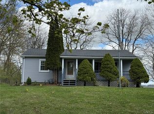 4454 Limeledge Rd, Marcellus, NY 13108