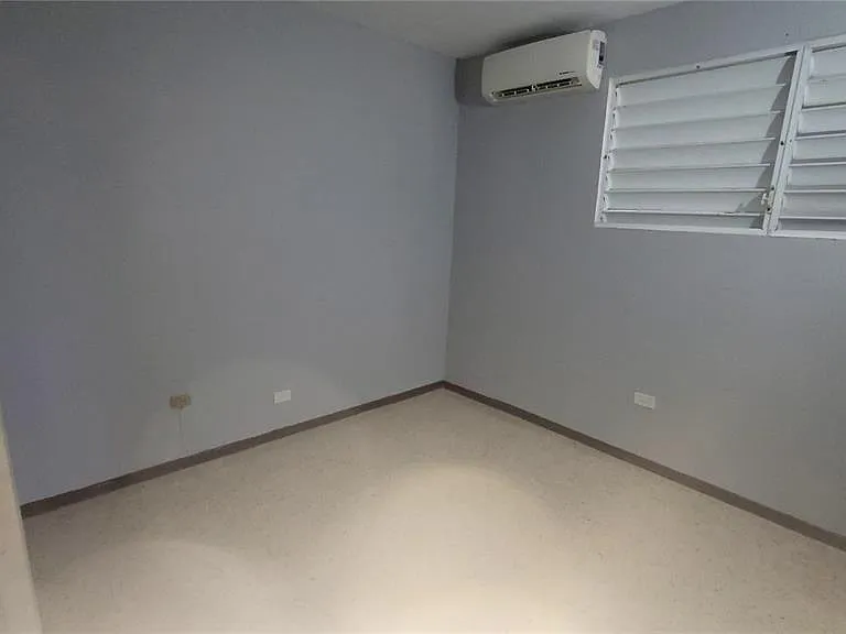 Ave. Laurel 2A6 Apt 9 — Photo 5