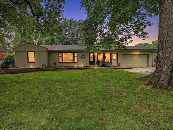 4th image of 4644 Blue Ridge Blvd