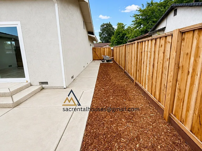 3940 Cottontail Way — Photo 32