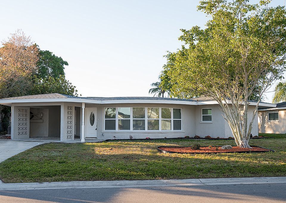 1st image of 604 S Neponsit Dr