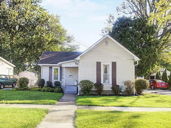 62 S Preston St, Centerburg, OH 43011
