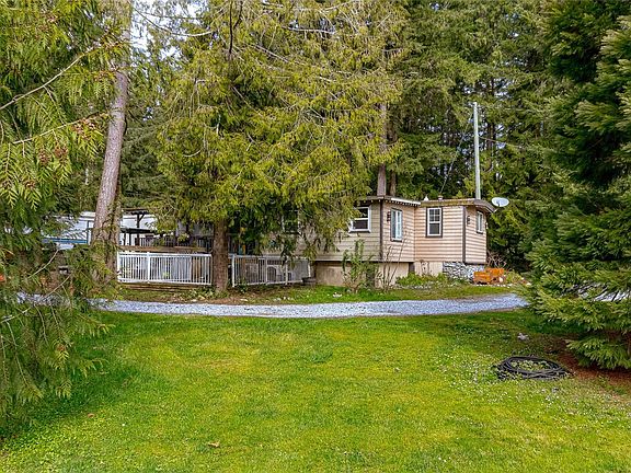 5th image of 1383 Carlton Dr