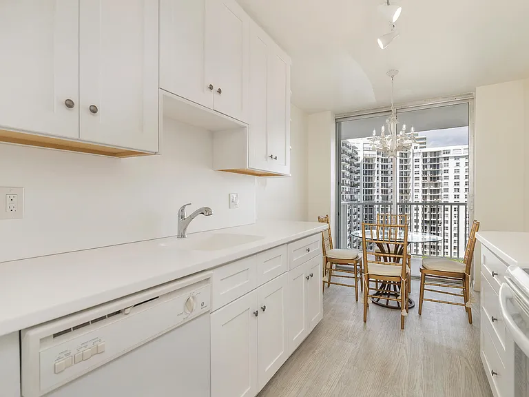 1801 S Flagler Dr #1105 — Photo 9
