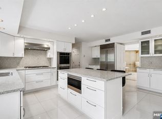 66 Adams Dr, Cresskill, NJ 07626