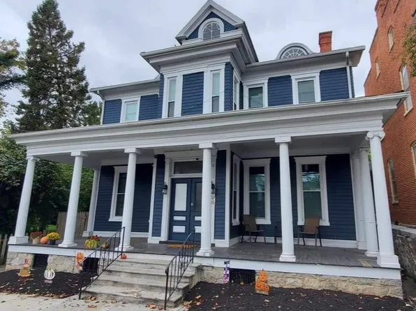 413 S Queen St APT 8, Martinsburg, WV 25401