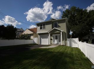 35 Slocum Ave, Englewood, NJ 07631
