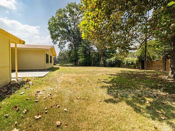 4th image of 3 Sidney Dr