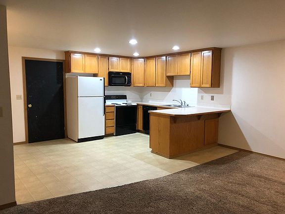 2nd image of 7414 114th Street Ct E #7414