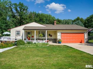 6322 N Robinwood Dr, Peoria, IL