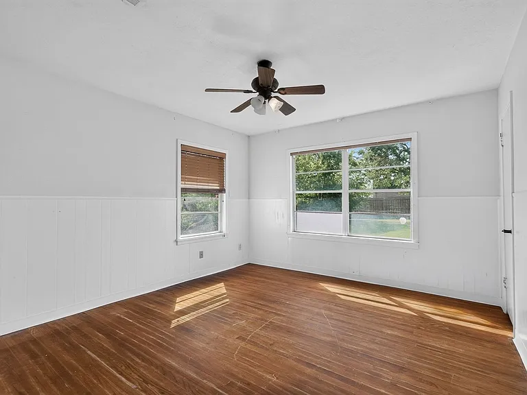 725 Mary Lake Dr — Photo 15