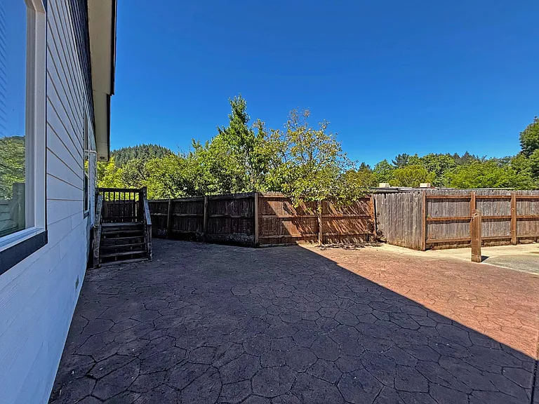 1600 Fort Bragg Rd #2 — Photo 29