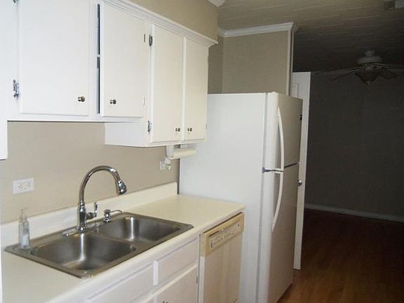 2nd image of 303 Highland Dr
