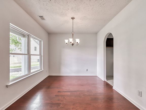 4th image of 3117 Bluewater Way
