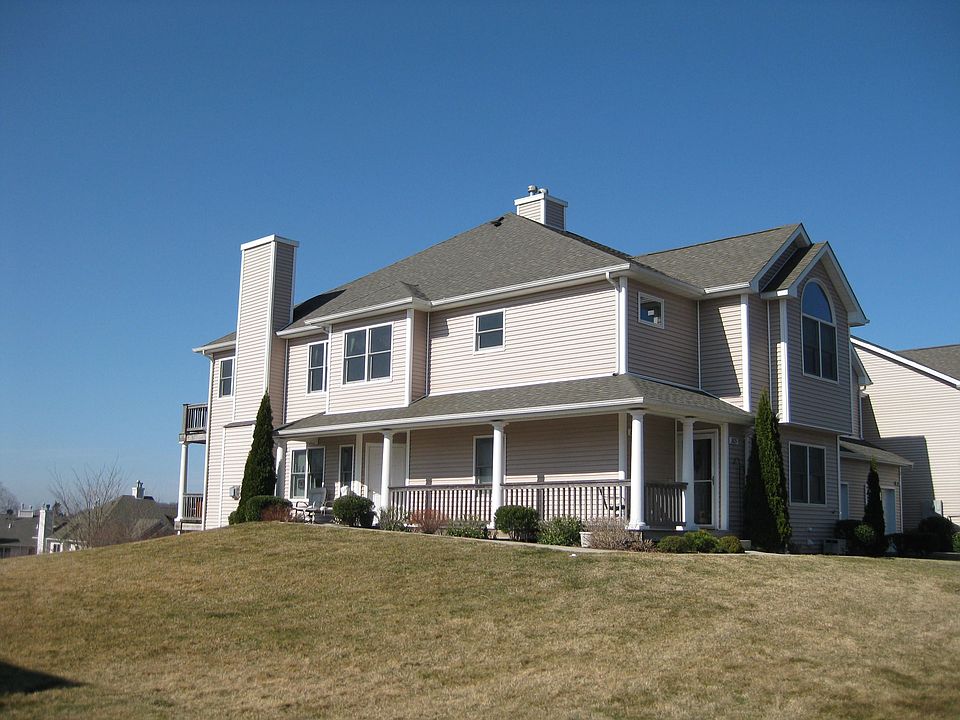 1st image of 805 Willow Pond Dr