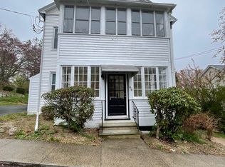 49 Silver St #D, Branford, CT 06405