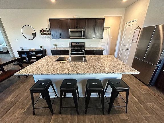 5th image of 4430 Lake Ritter St