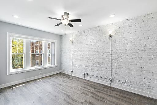 2nd image of 6952 N Wolcott Ave #2