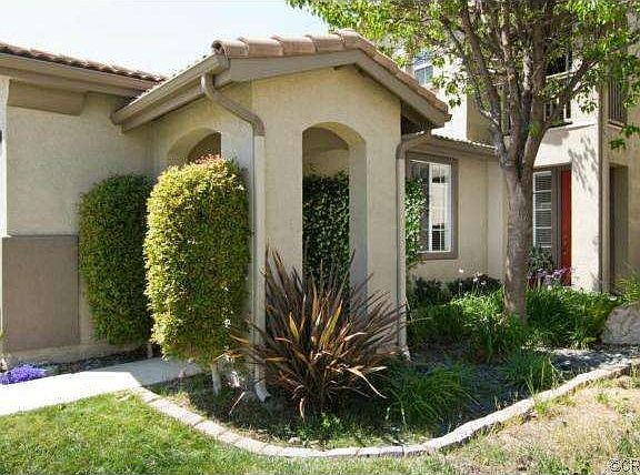 2nd image of 37765 Spruce Ct