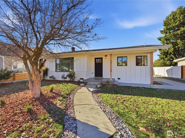 409 N Cedar Street, Chelan, WA 98816