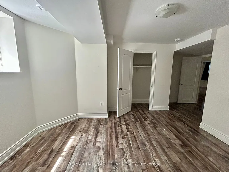 15205 Danby Rd #BASEMENT — Photo 8