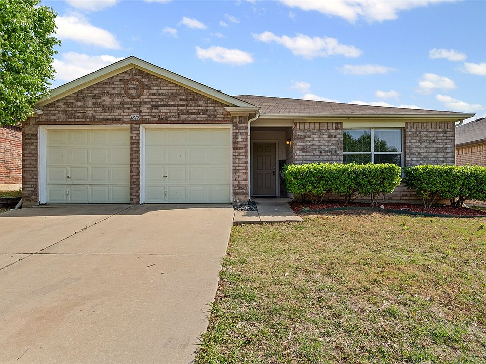 1st image of 1812 Little Deer Ln