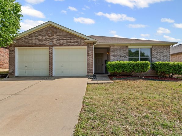 1812 Little Deer Ln, Fort Worth, TX 76131