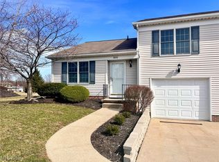 805 Amherst Ln, Brunswick, OH 44212