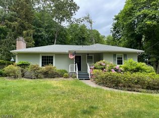 71 McCoy Rd, Oakland, NJ 07436