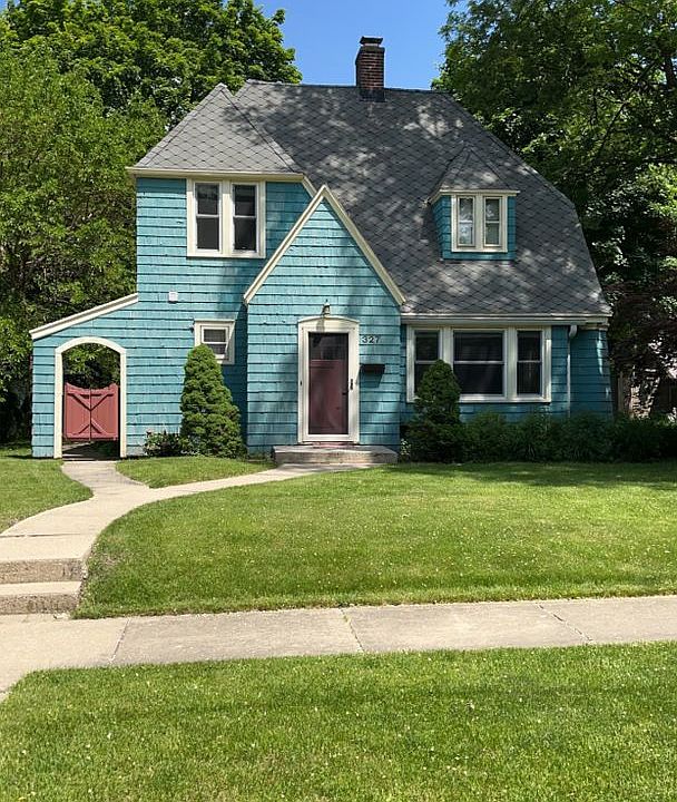 1st image of 327 Jefferson Ave