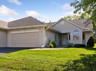 2700 Boulder Dr, Burnsville, MN 55337