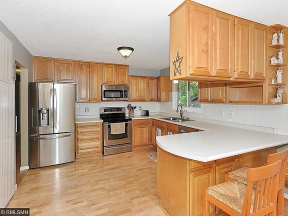 2nd image of 6803 Deerwood Ln N