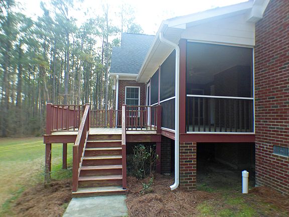 Deck and Screened Proch