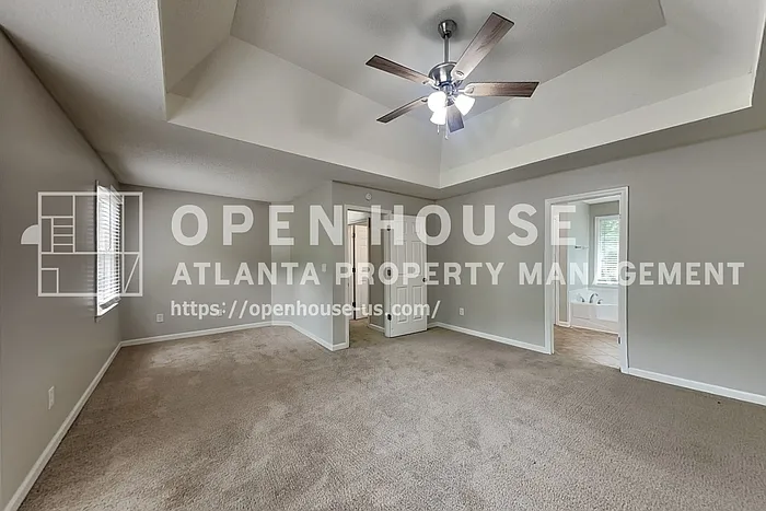 360 Warrenton Dr — Photo 9