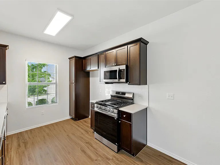 7013 Tonka Ln — Photo 6