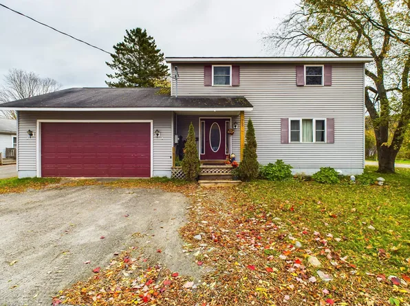 69 Colby Street, Colebrook, NH 03576