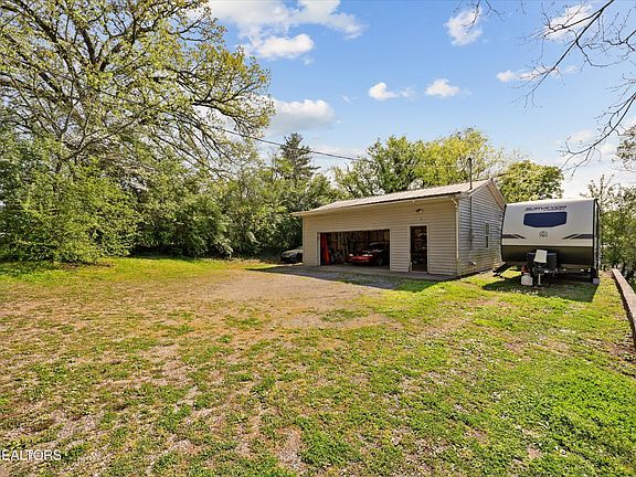 4th image of 4540 Wildwood Springs Rd