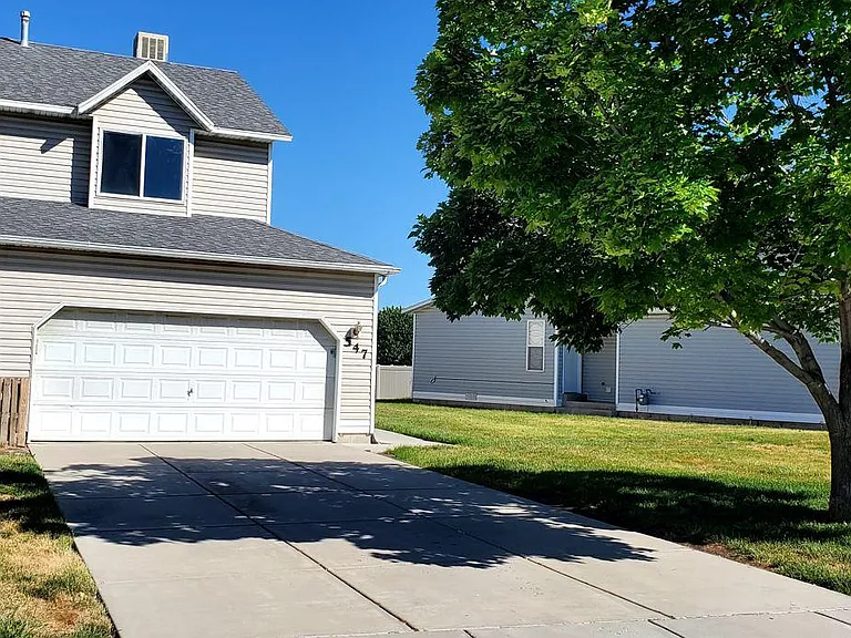 547 S Pine Cone Way — Photo 1