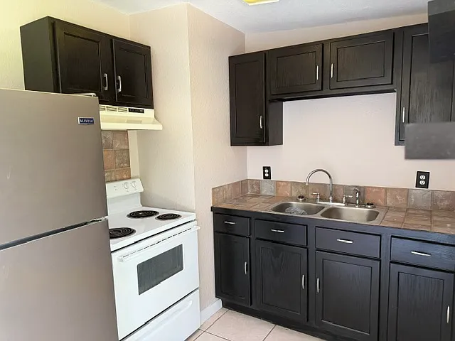 2907 Balfour Ave — Photo 9