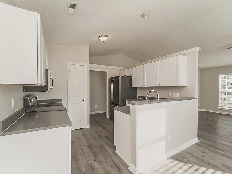 9236 Kimmel Ln — Photo 7