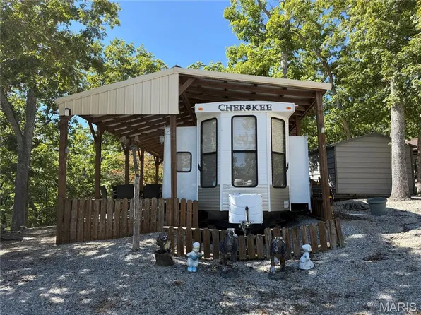 19922 Mockingbird Ln, Warrenton, MO 63383