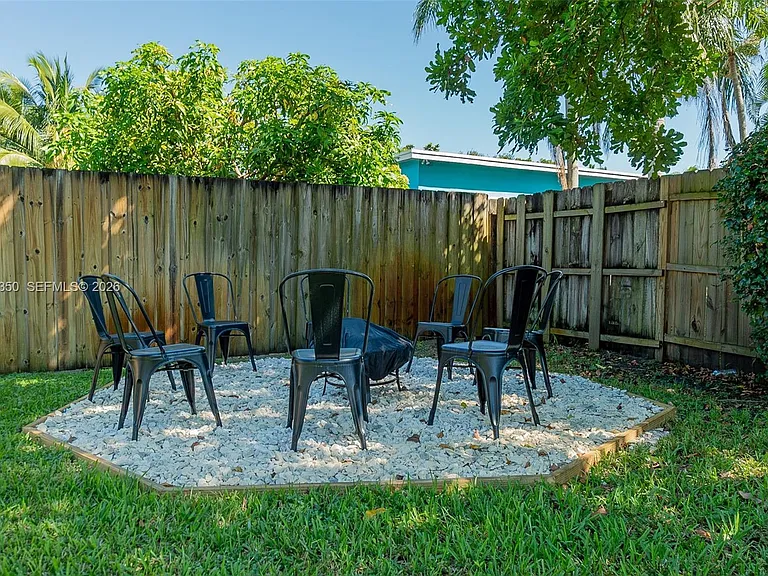 712 Tradewind Dr — Photo 42