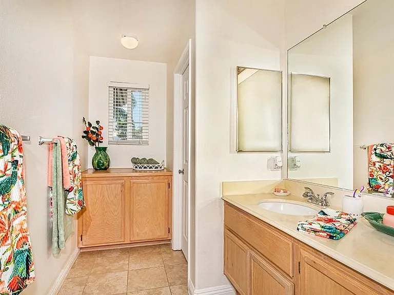 732 Mosaic Cir — Photo 14