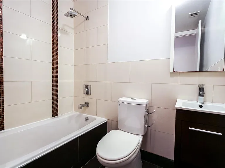 11 Humboldt St #4L — Photo 8