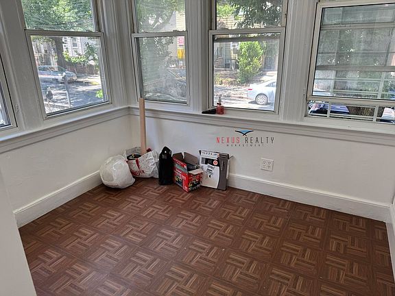 5th image of 90-58 51st Ave #1