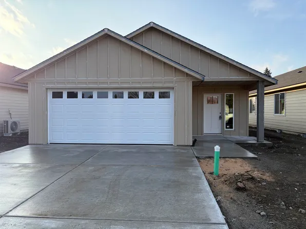 2105 N Sipple Rd, Spokane, WA 99212