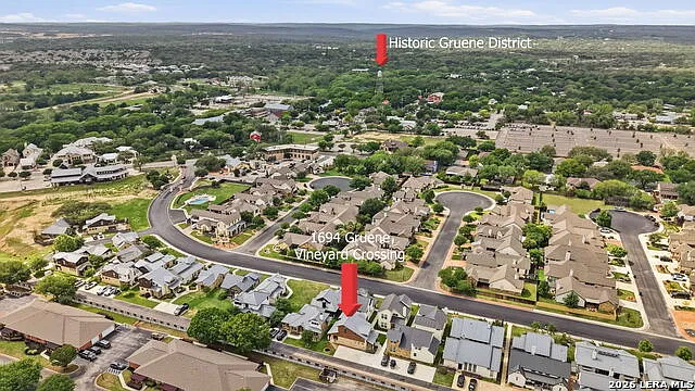 1694 Gruene Vineyard Xing — Photo 28