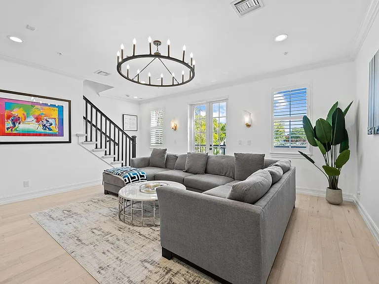 373 E Cannery Row Cir — Photo 17
