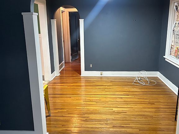 3rd image of 255 Saint Lawrence Ave